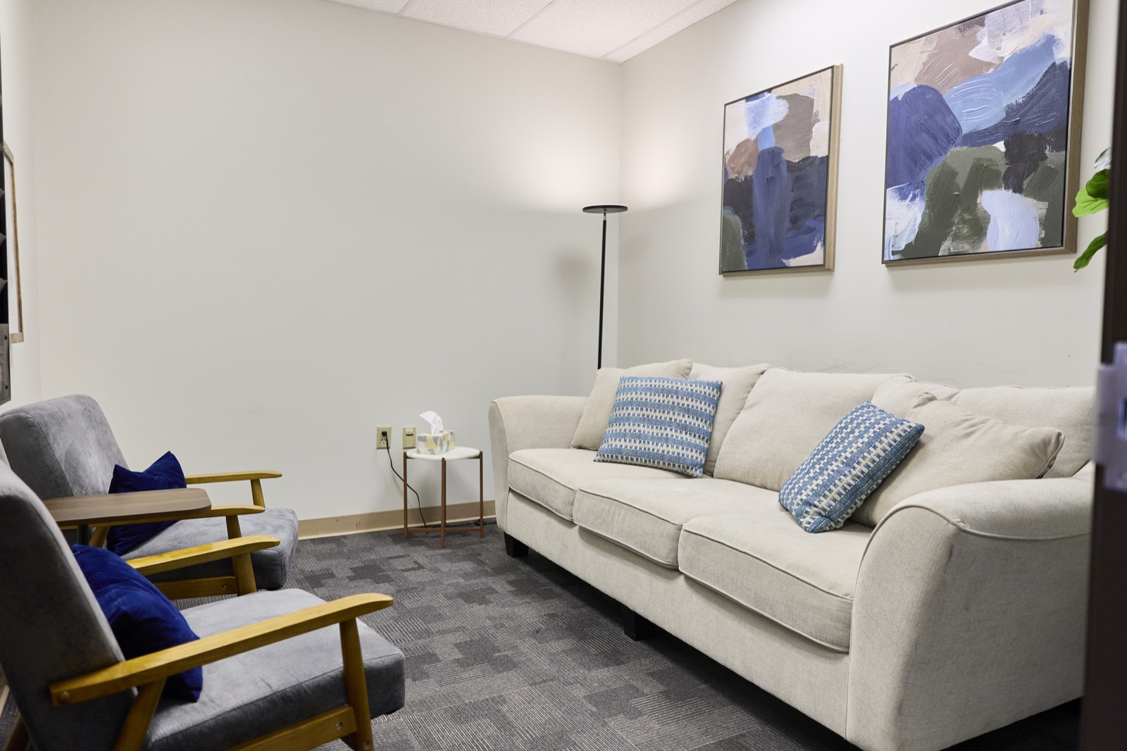 Group therapy room for IOP sessions at RD Outpatient Rehab